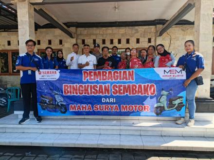 Maha Surya Motor Salurkan Bantuan Sembako untuk Warga Desa Celukanbawang